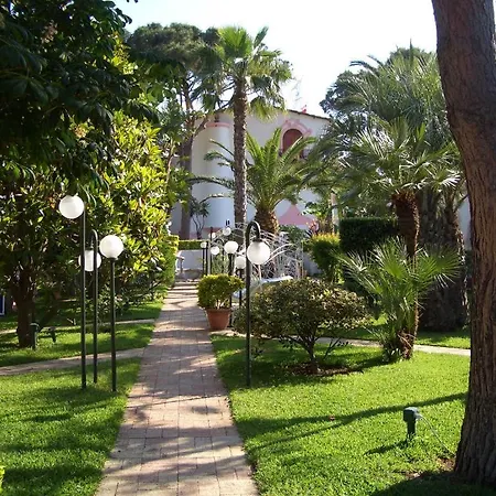 La Bagattella & Hotel Forio (Isola d'Ischia)